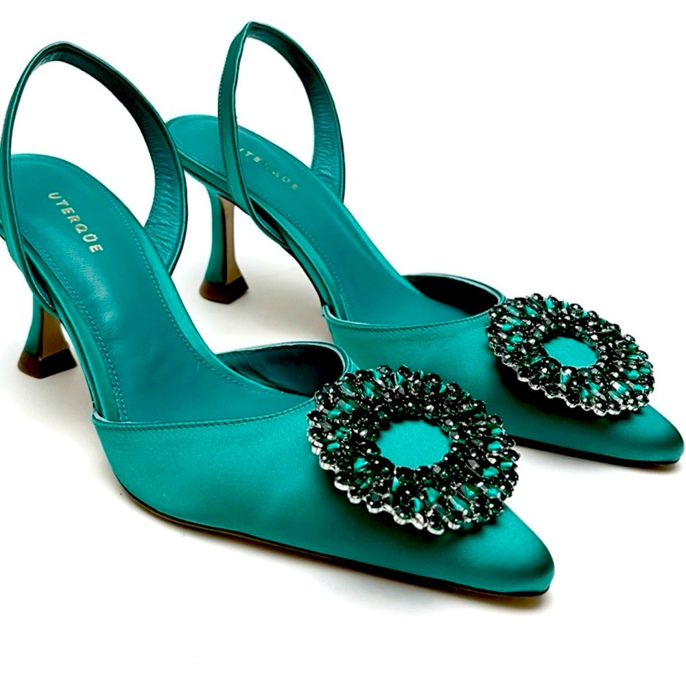 UTERQUE Brand new emerald heals
